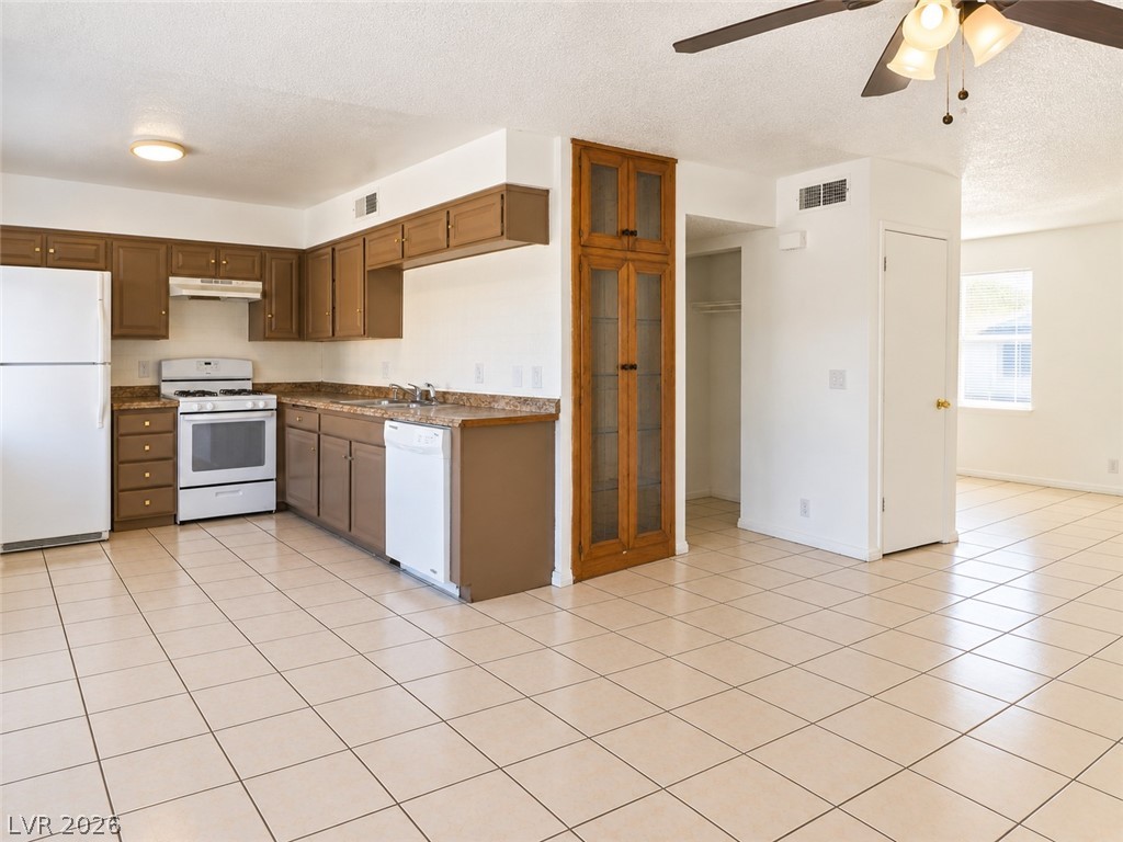 3501 Mercury Street B Property Photo 3
