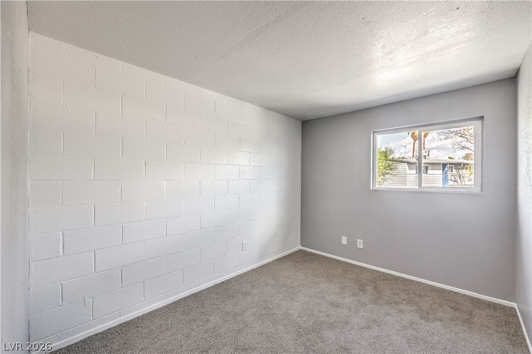 714 East Nelson Avenue F Property Photo 13