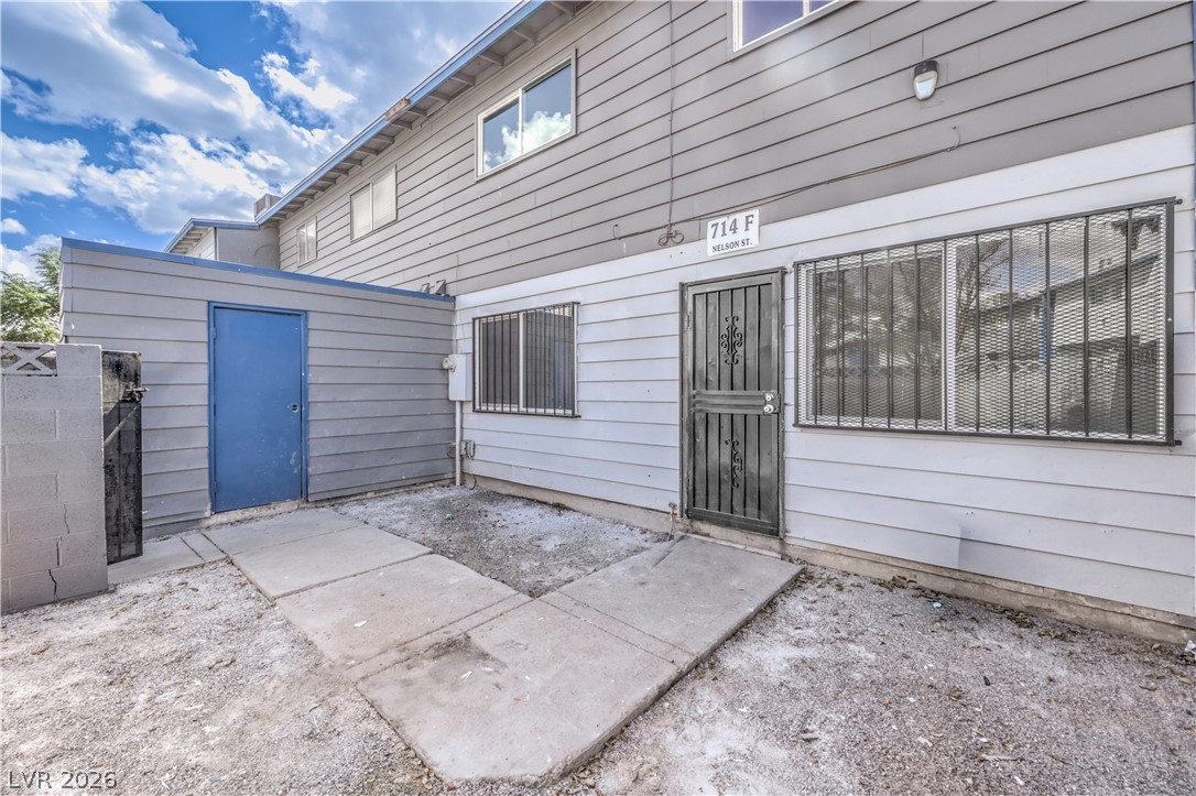 714 East Nelson Avenue F Property Photo 26