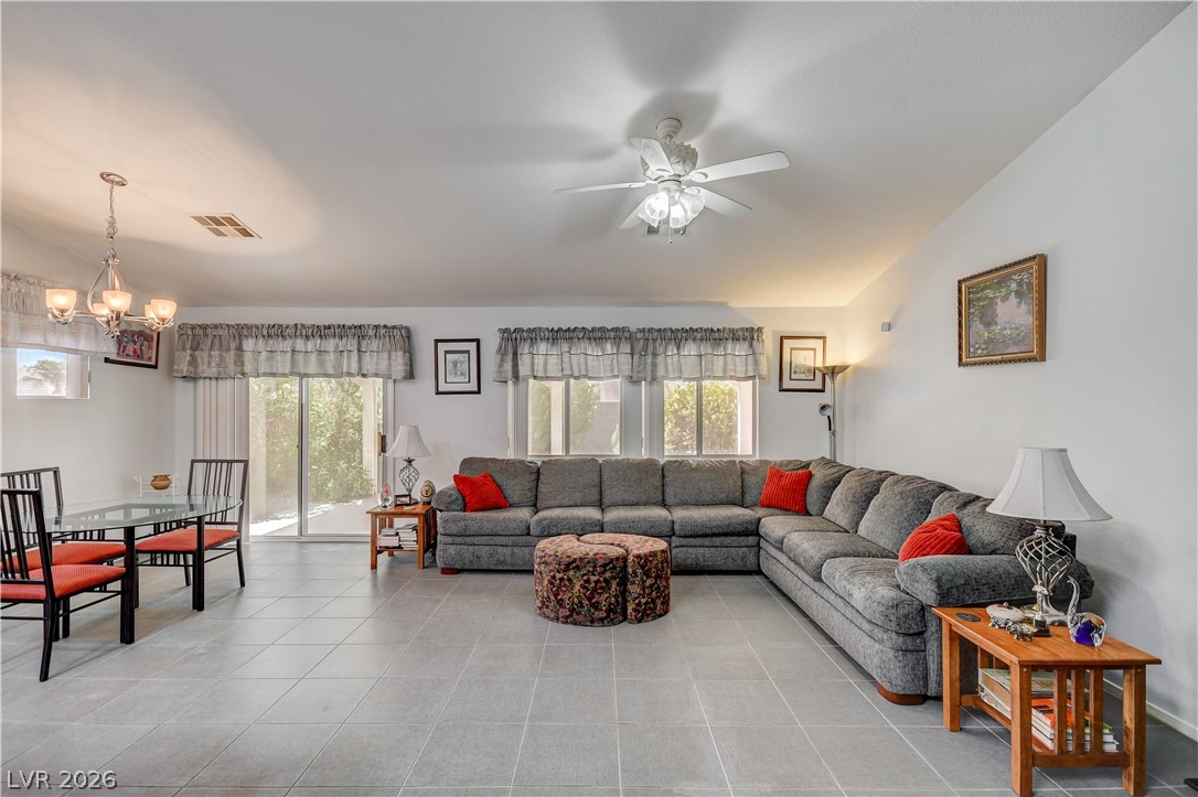 5105 Mantua Court Property Photo 3