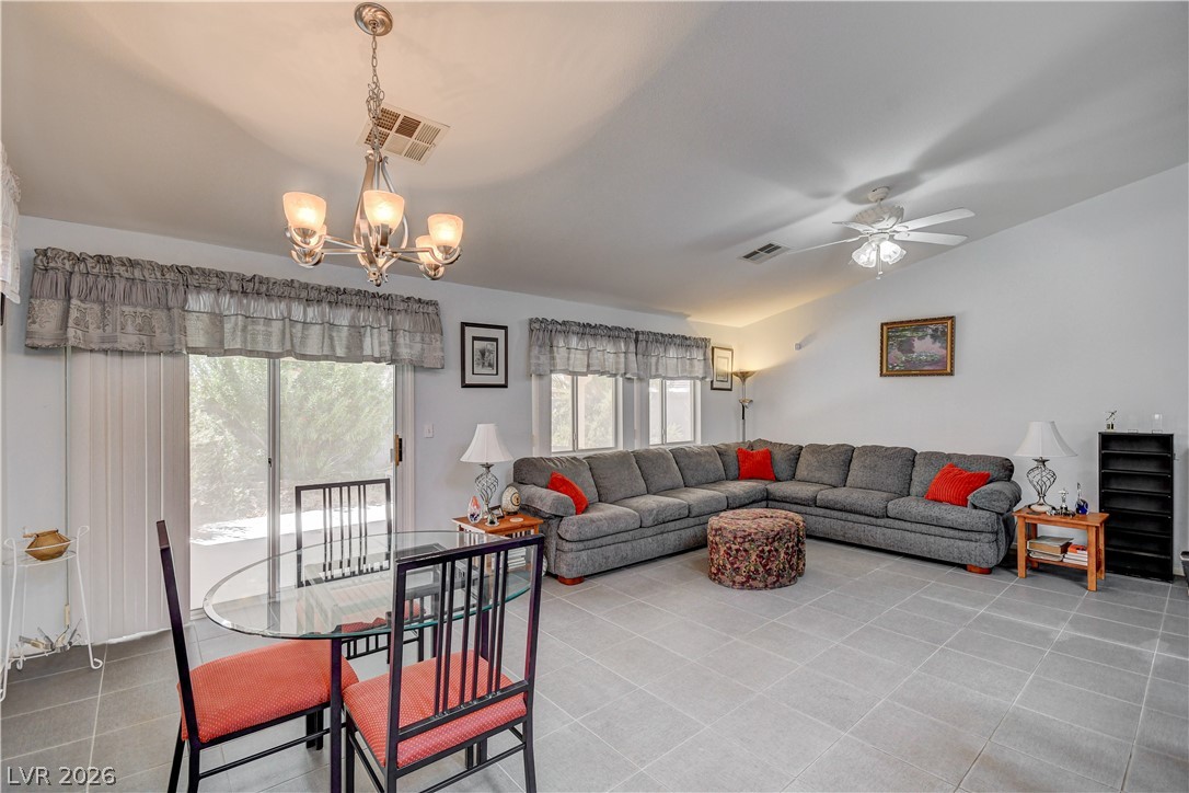 5105 Mantua Court Property Photo 9