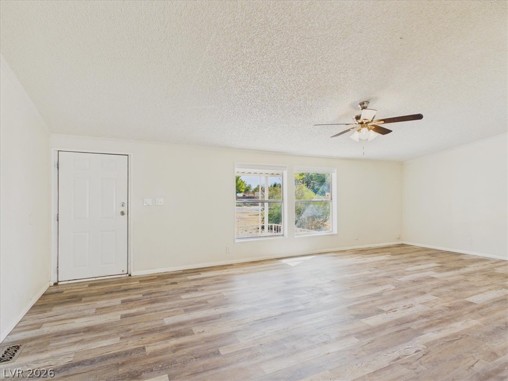 6720 Conestoga Parkway Property Photo 10