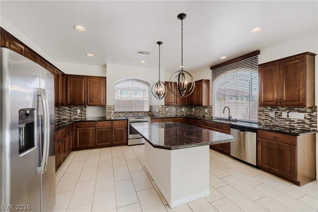 9728 Golden Thread Court Property Photo 6