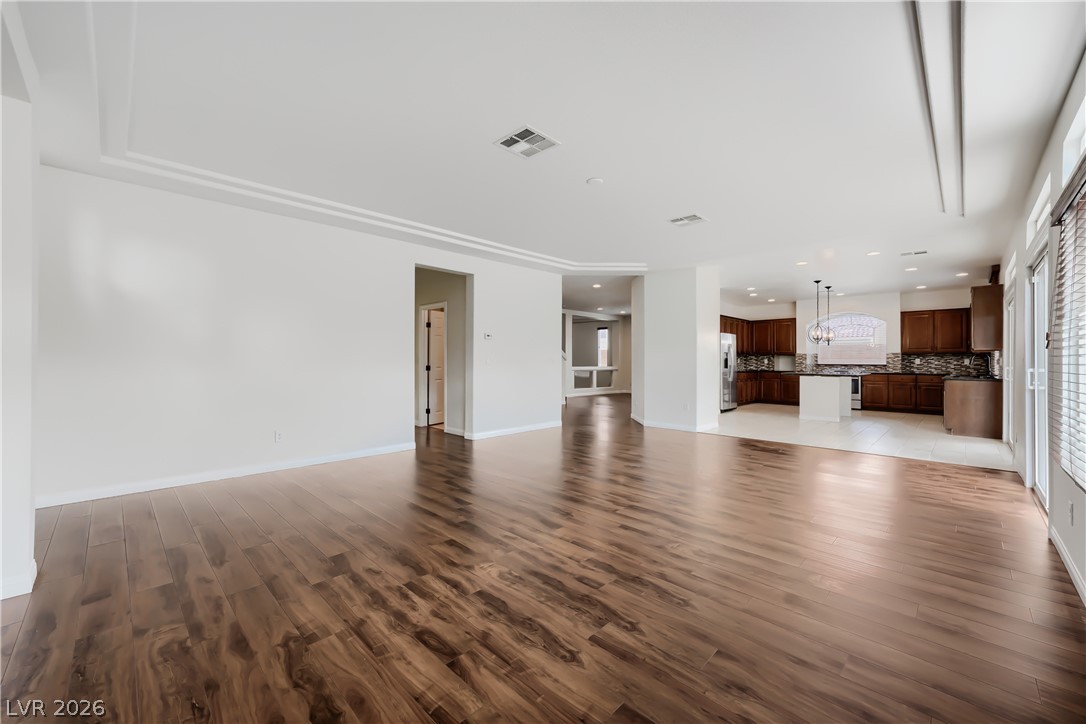 9728 Golden Thread Court Property Photo 11