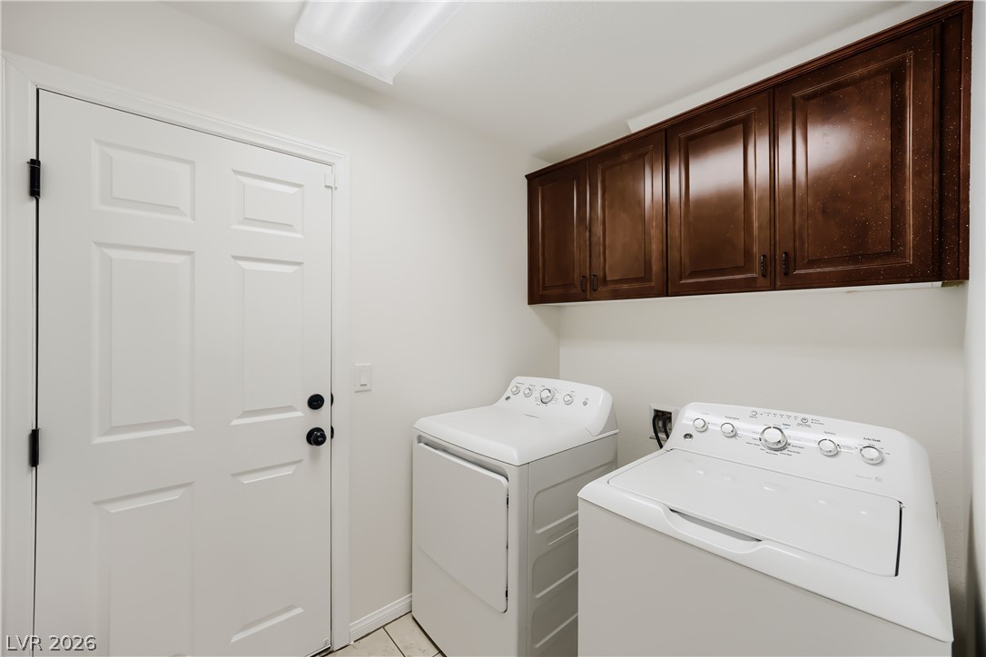 9728 Golden Thread Court Property Photo 30