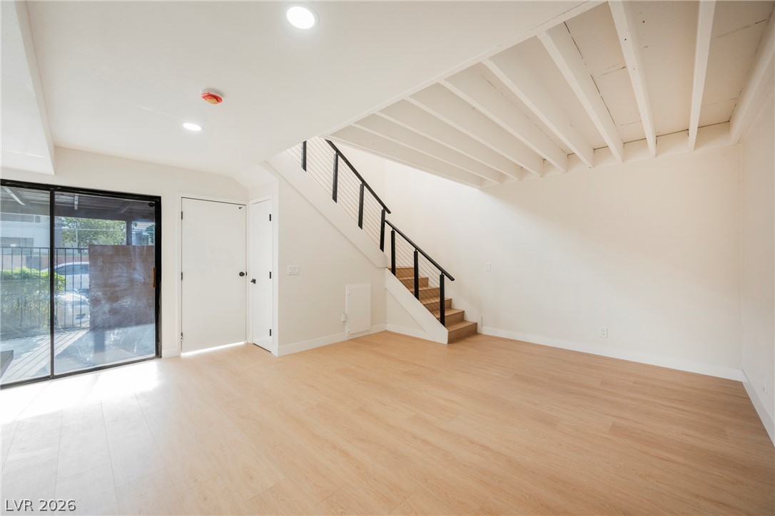 331 Misty Isle Lane B Property Photo 6