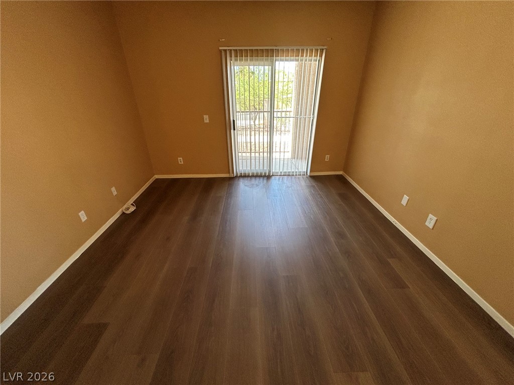 2110 Los Feliz Street 1002 Property Photo 5