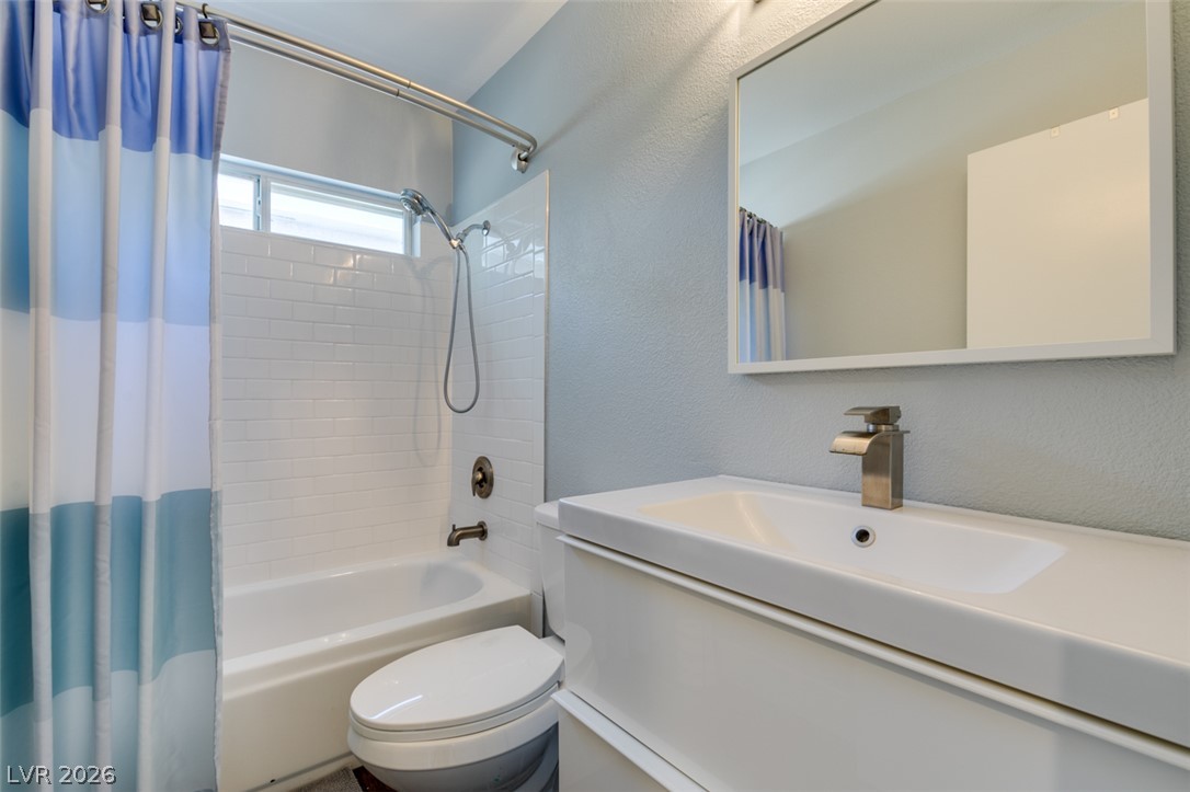 1013 Corsica Lane Property Photo 24