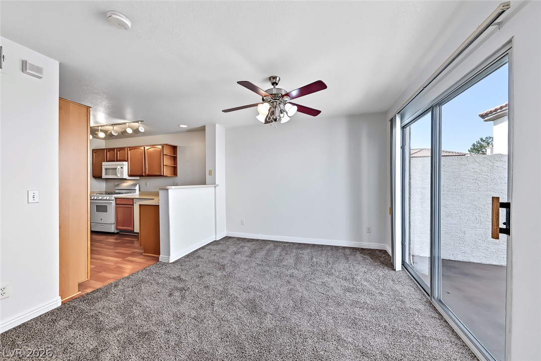 205 Genesee Point Street Property Photo 10