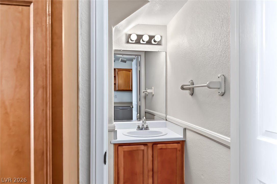 205 Genesee Point Street Property Photo 23