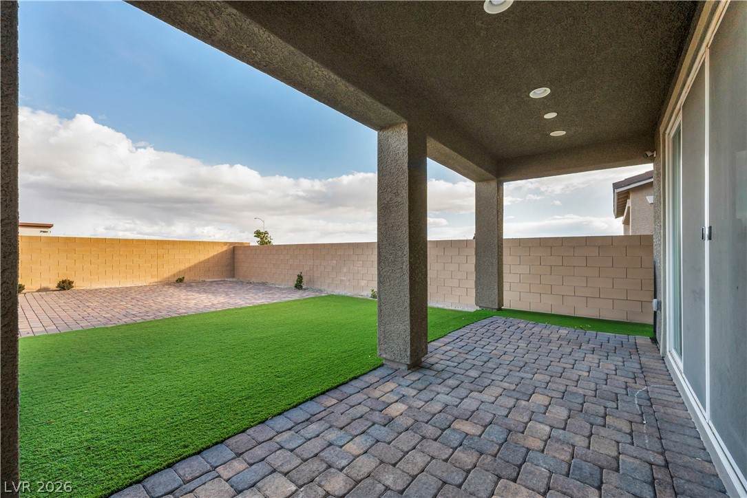 7128 Port Stephens Street Property Photo 14