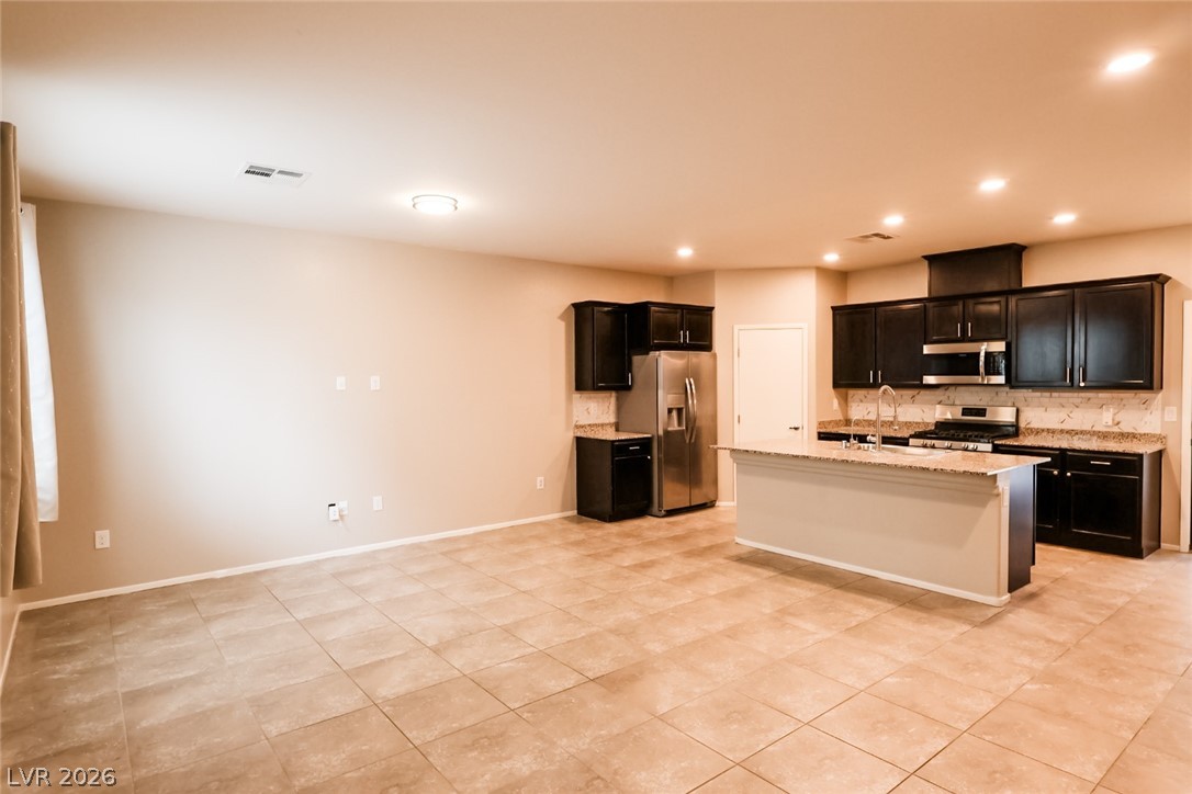 7230 Halo Falls Street Property Photo 4