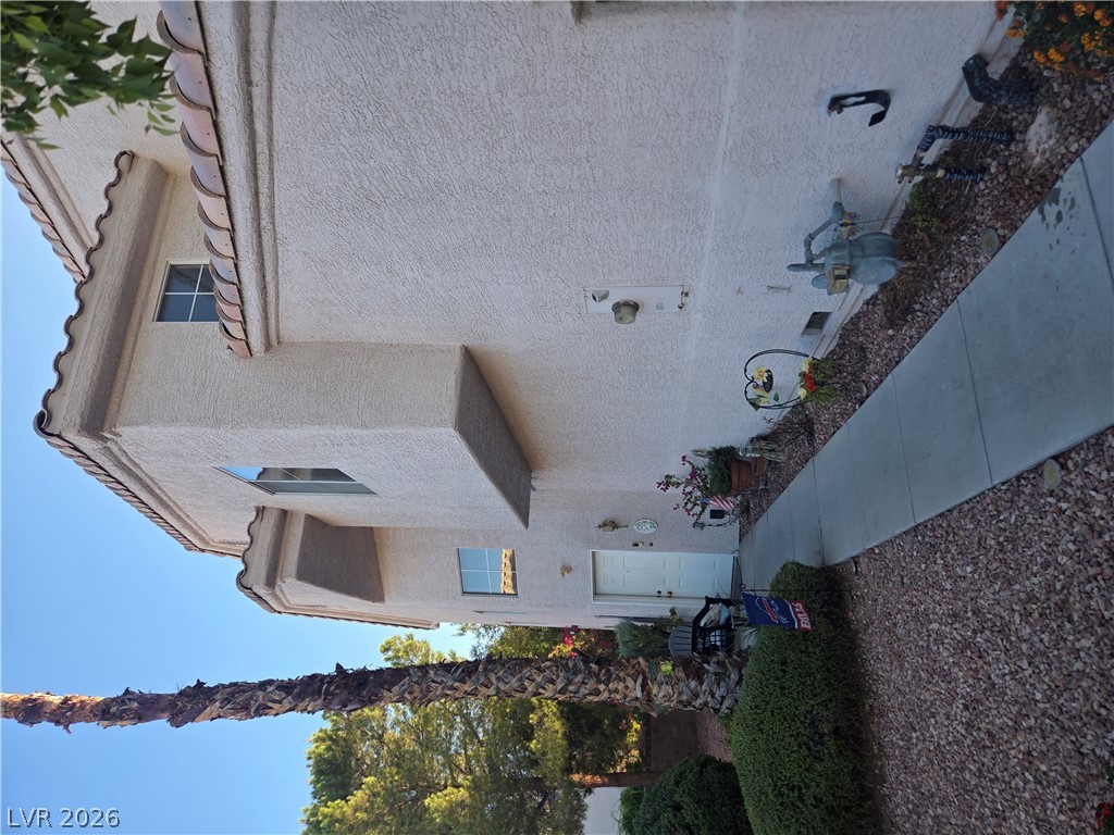 5387 Heatherbrook Circle Property Photo 4
