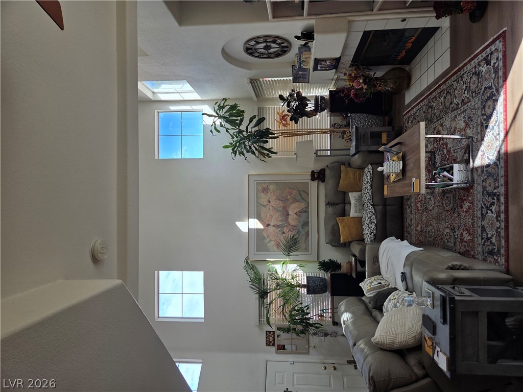 5387 Heatherbrook Circle Property Photo 6