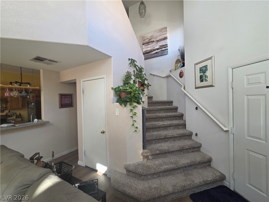 5387 Heatherbrook Circle Property Photo 16