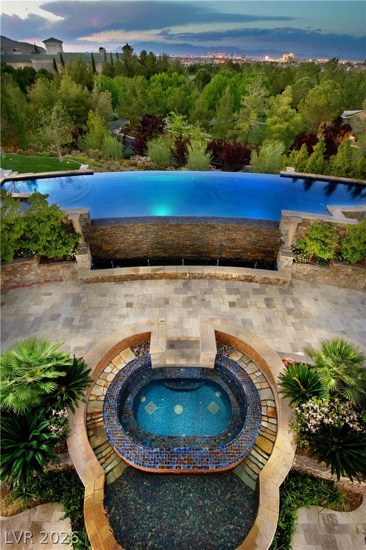 18 Olympia Hills Property Photo 4