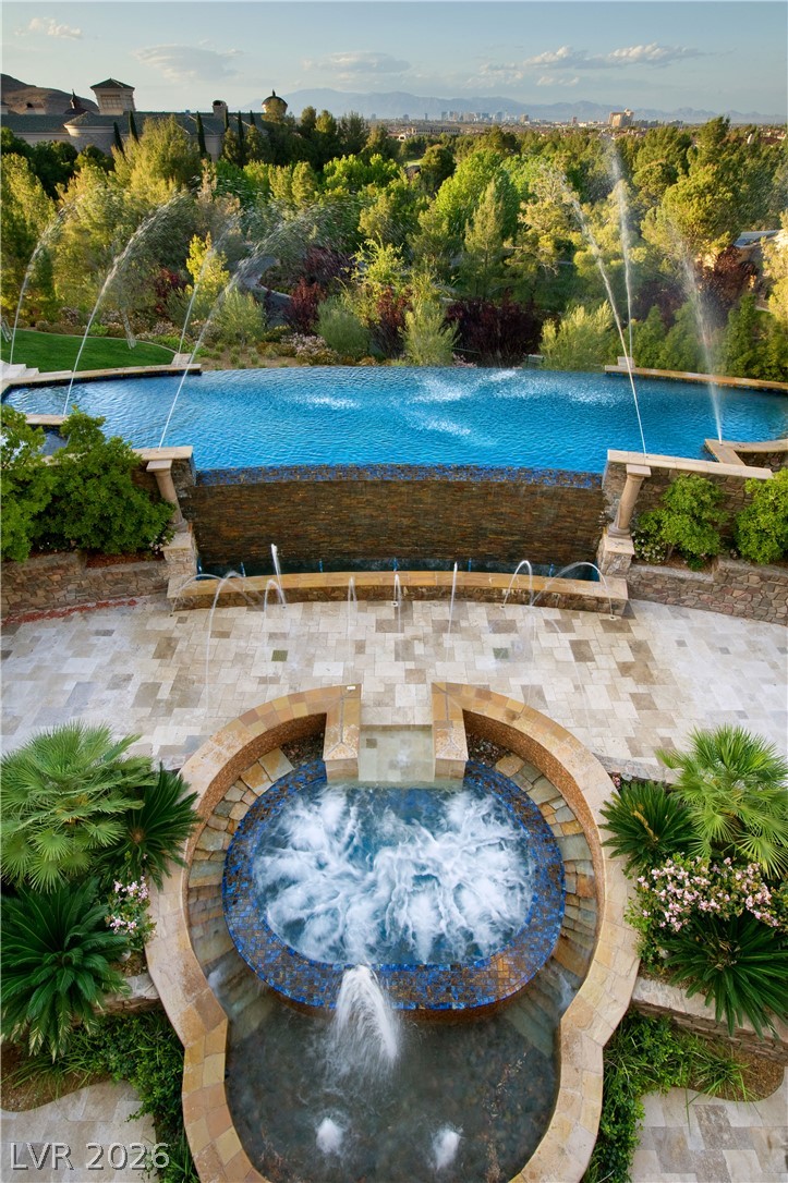 18 Olympia Hills Property Photo 17
