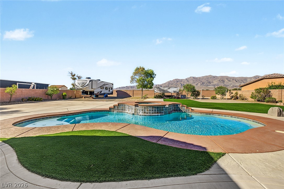 5528 Ambrosia Stream Avenue Property Photo 1