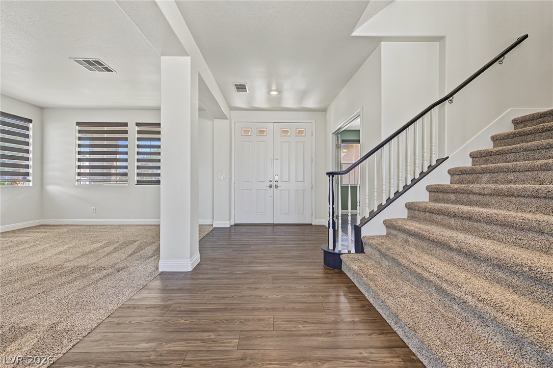 5528 Ambrosia Stream Avenue Property Photo 4