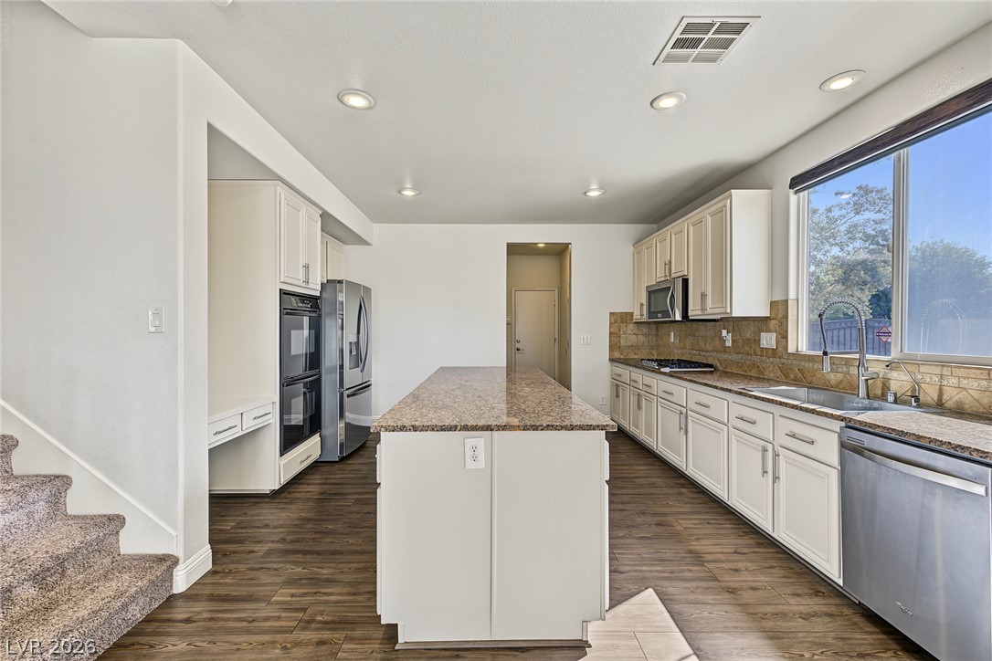 5528 Ambrosia Stream Avenue Property Photo 23