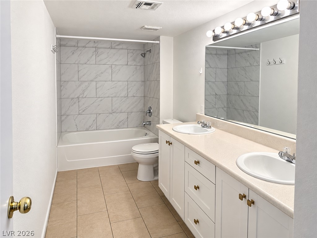 2300 East Silverado Ranch Boulevard 1077 Property Photo 8