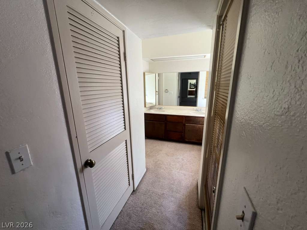 4740 Obannon Drive D Property Photo 14