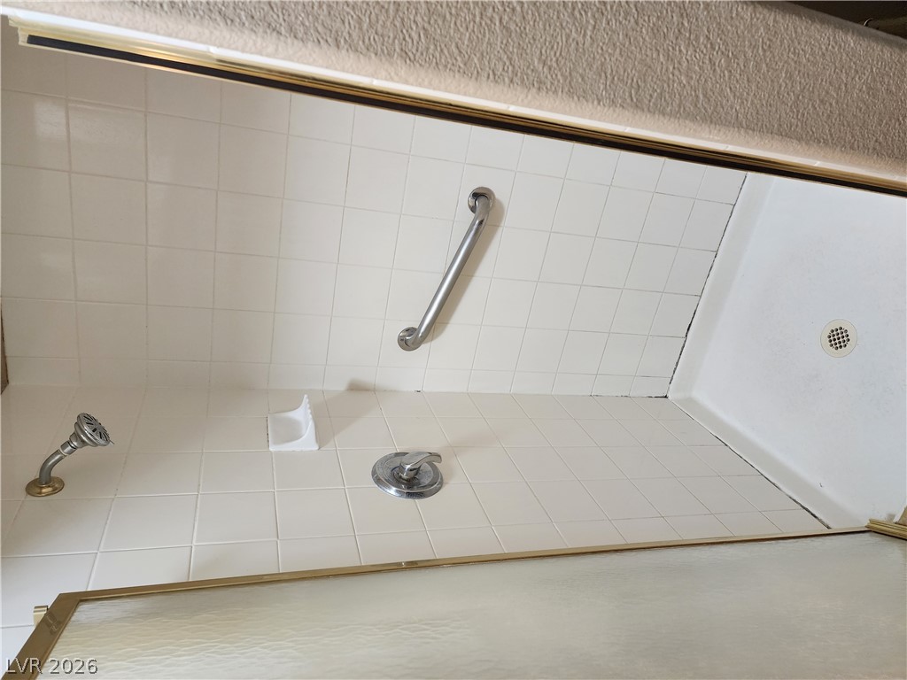 3933 Lazy Pine Street 102 Property Photo 26