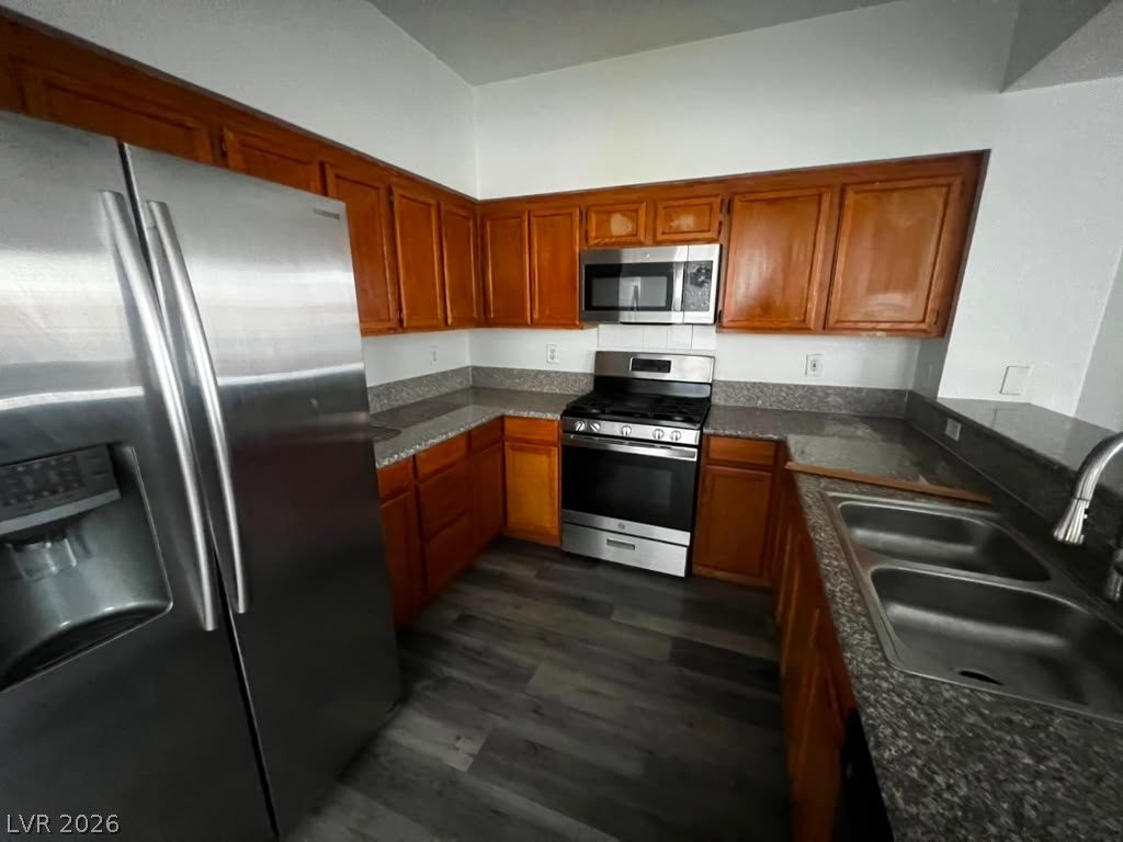 1508 Truett Street 104 Property Photo 7