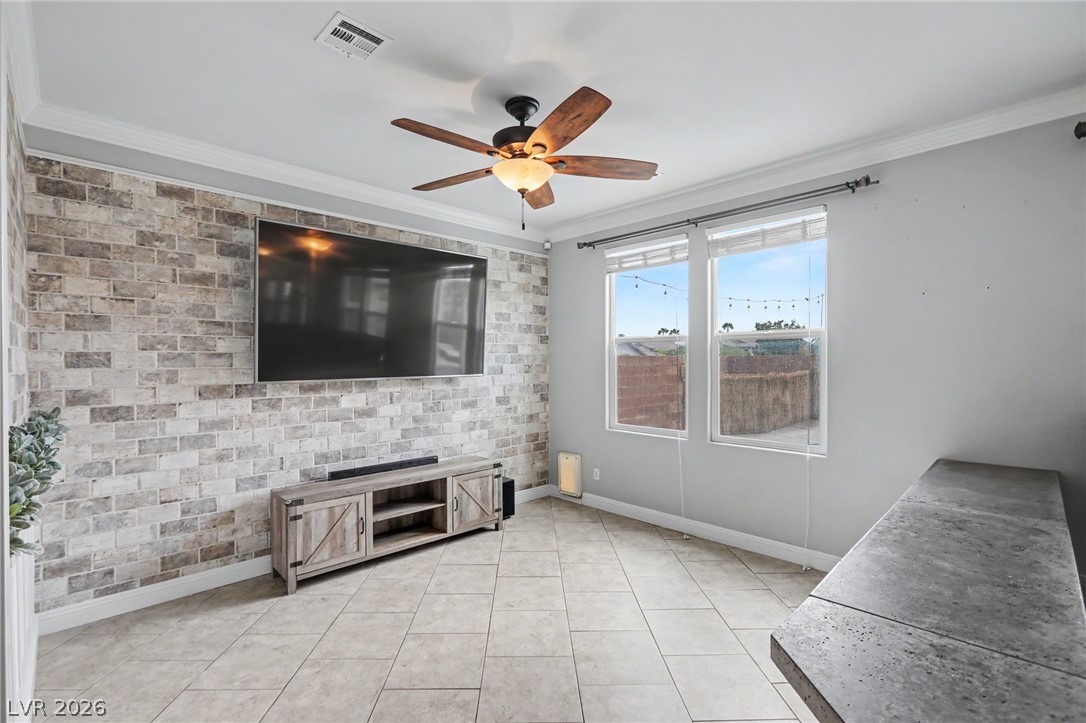 9105 Hines Property Photo 7