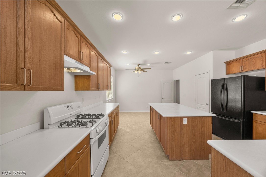 5824 Pleasant Palms Street Property Photo 18