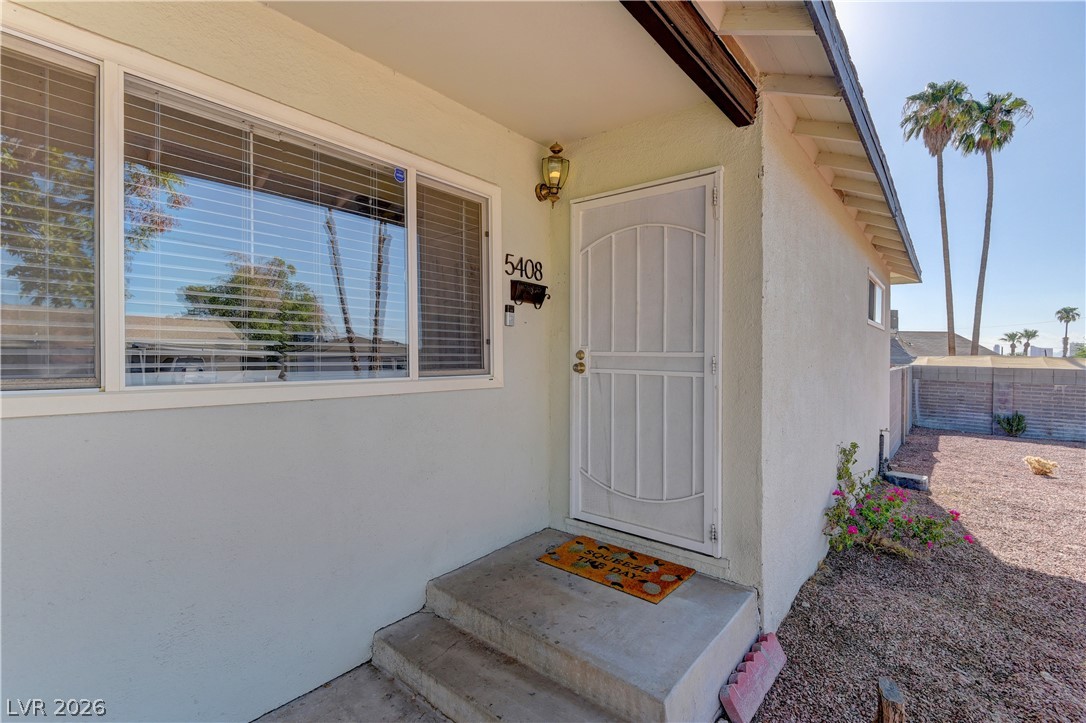 5408 Flower Circle Property Photo 3