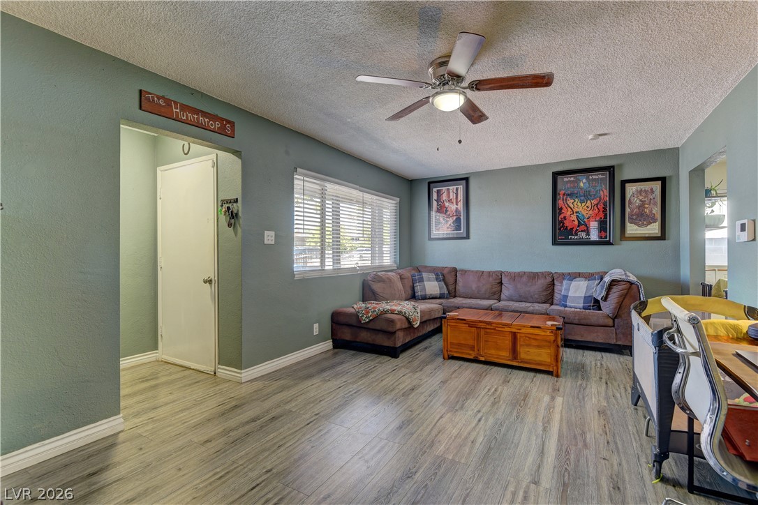 5408 Flower Circle Property Photo 4