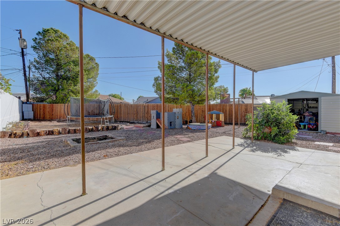 5408 Flower Circle Property Photo 17