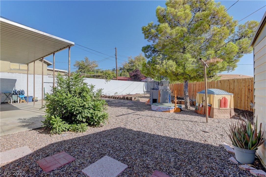 5408 Flower Circle Property Photo 18