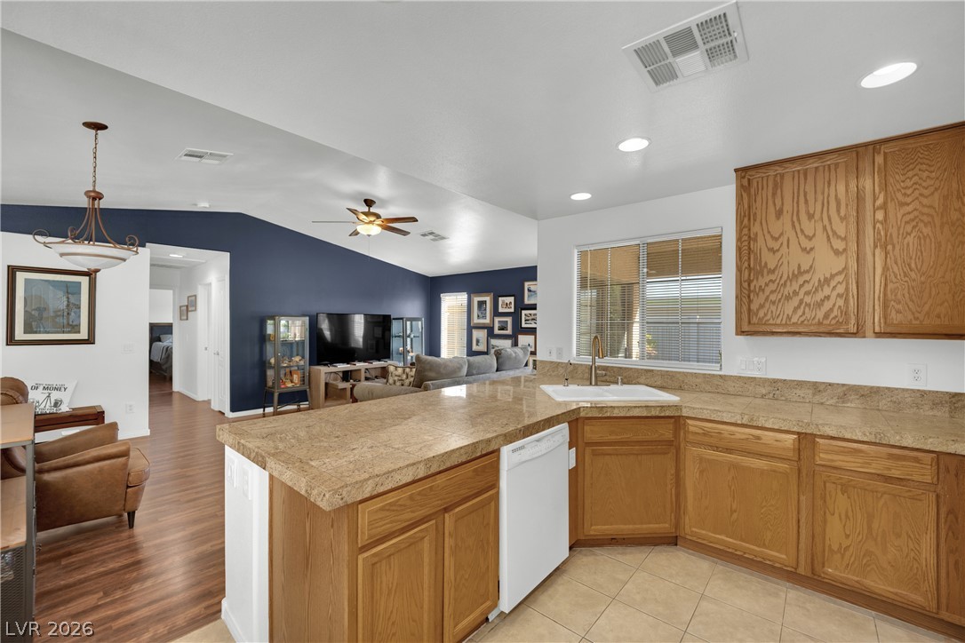 5415 Crimson Crest Place 202 Property Photo 8