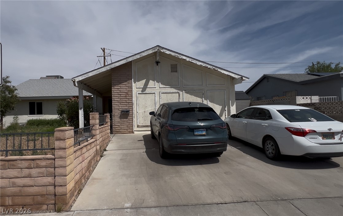 2924 Lindell Road Property Photo 1