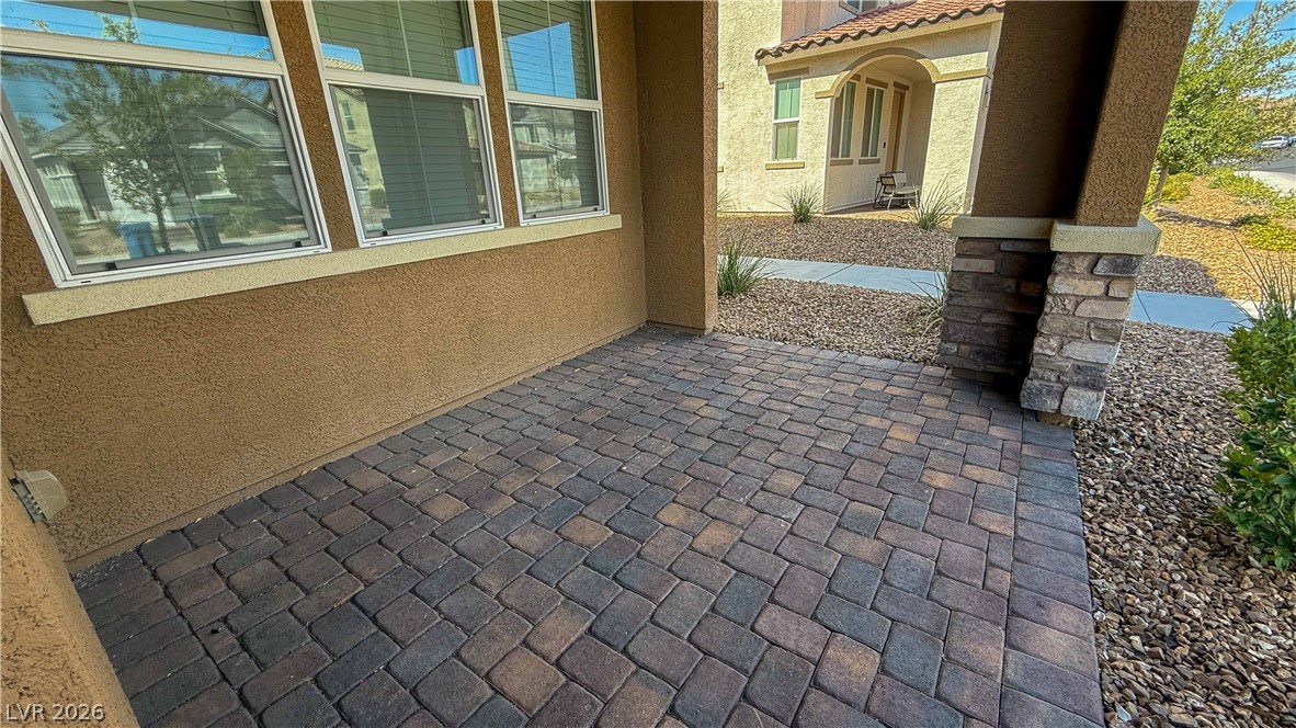 3240 Avernus Avenue Property Photo 6