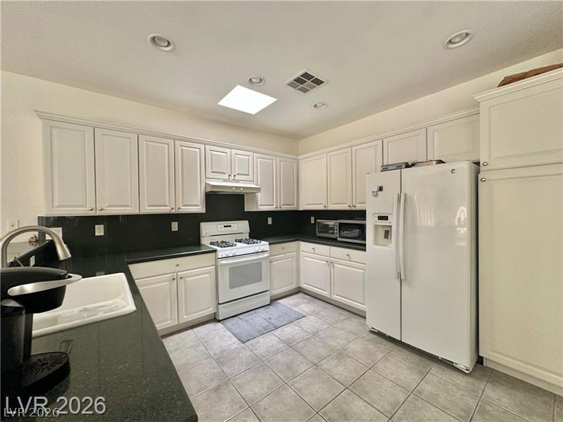 4373 Carta Luna Property Photo 8