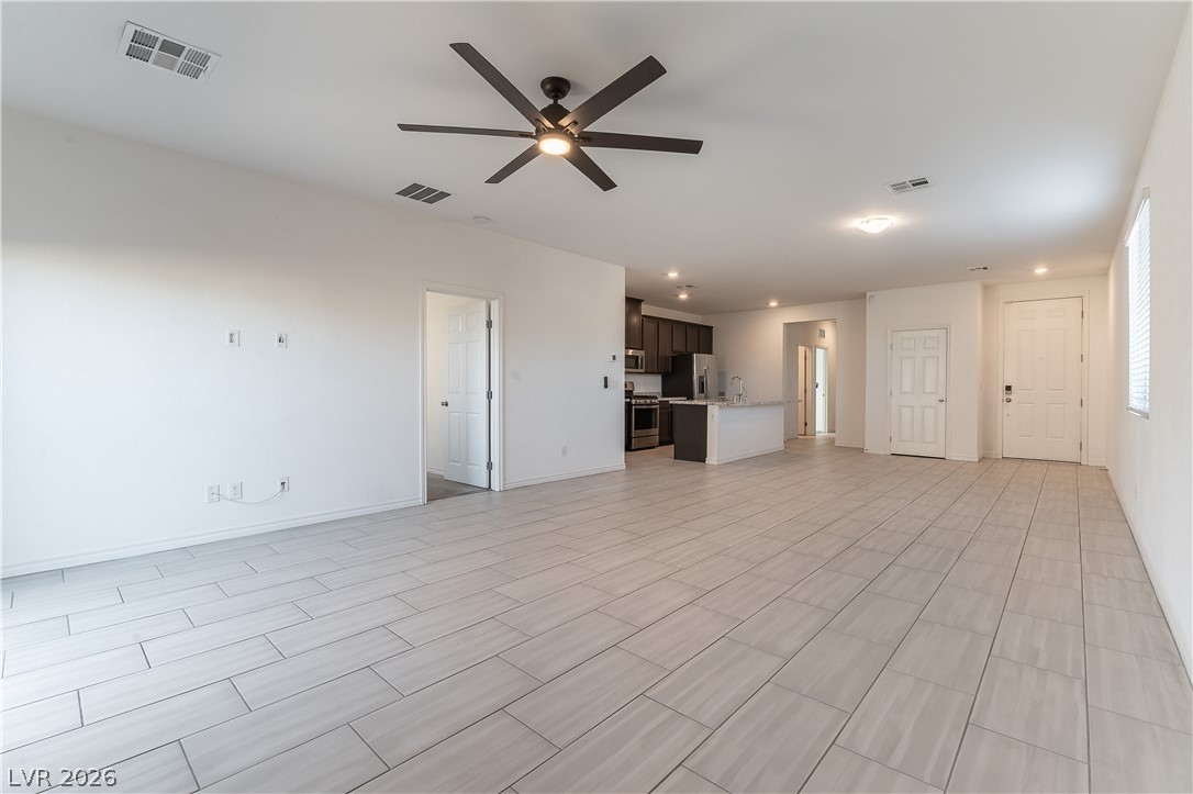 5740 Saltrock Grove Street Property Photo 8