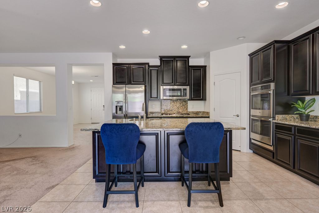 6221 Canterbury Field Road Property Photo 4