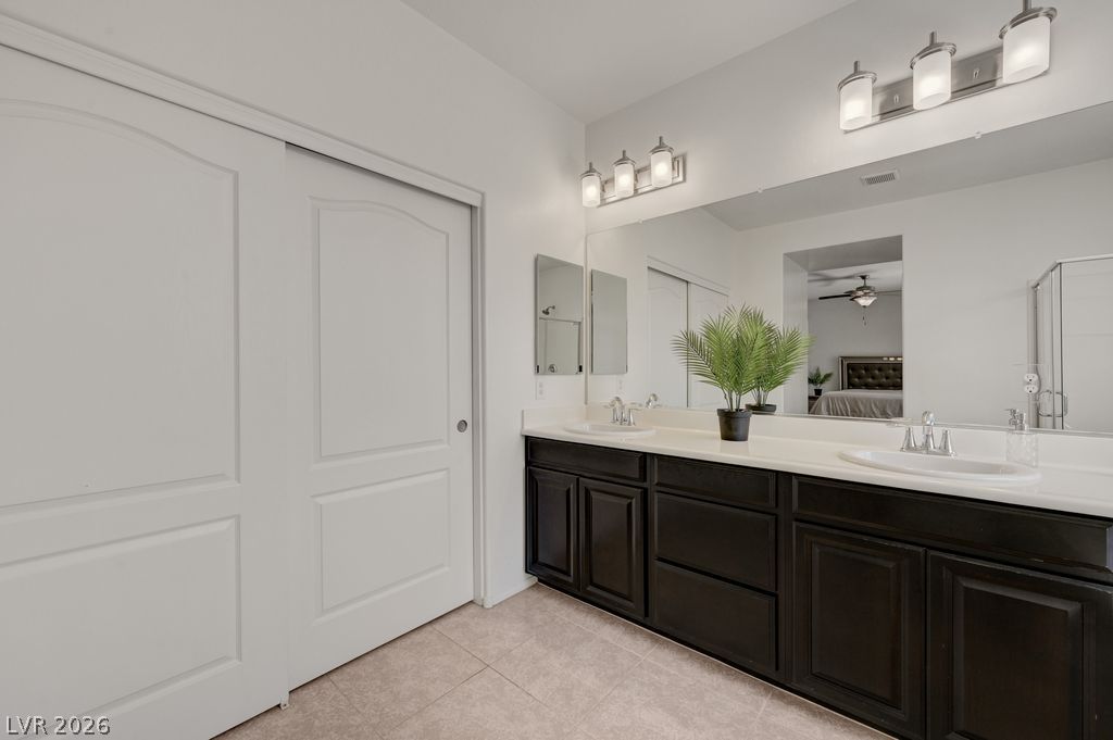 6221 Canterbury Field Road Property Photo 22