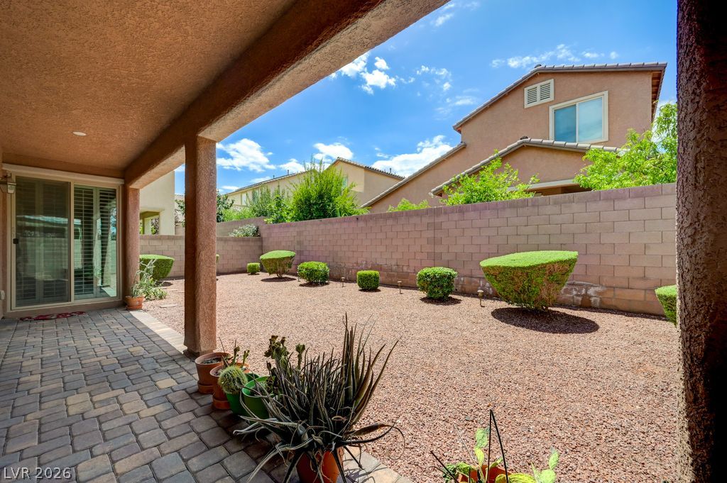 6221 Canterbury Field Road Property Photo 34