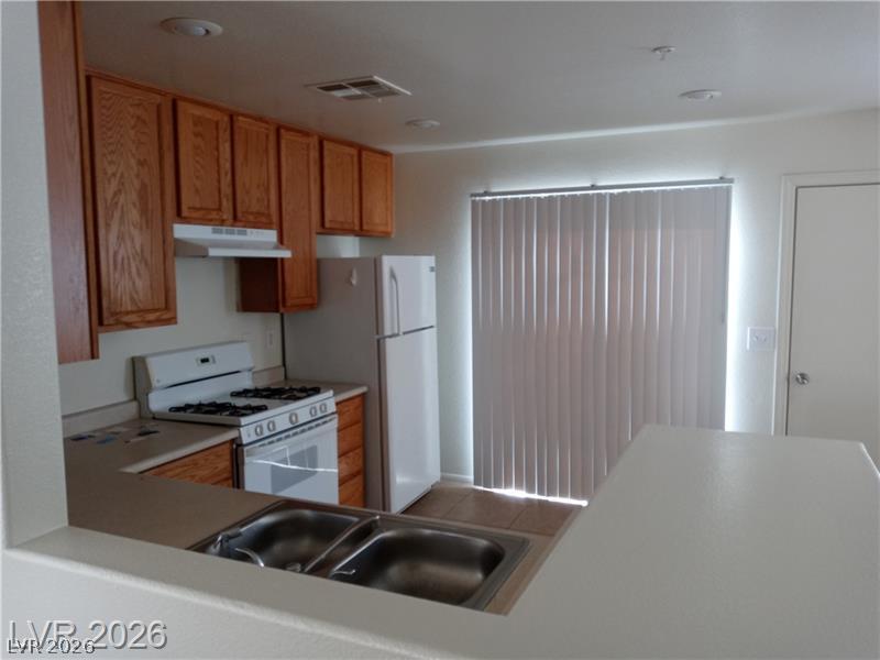 3123 Inlet Bay Avenue Property Photo 7