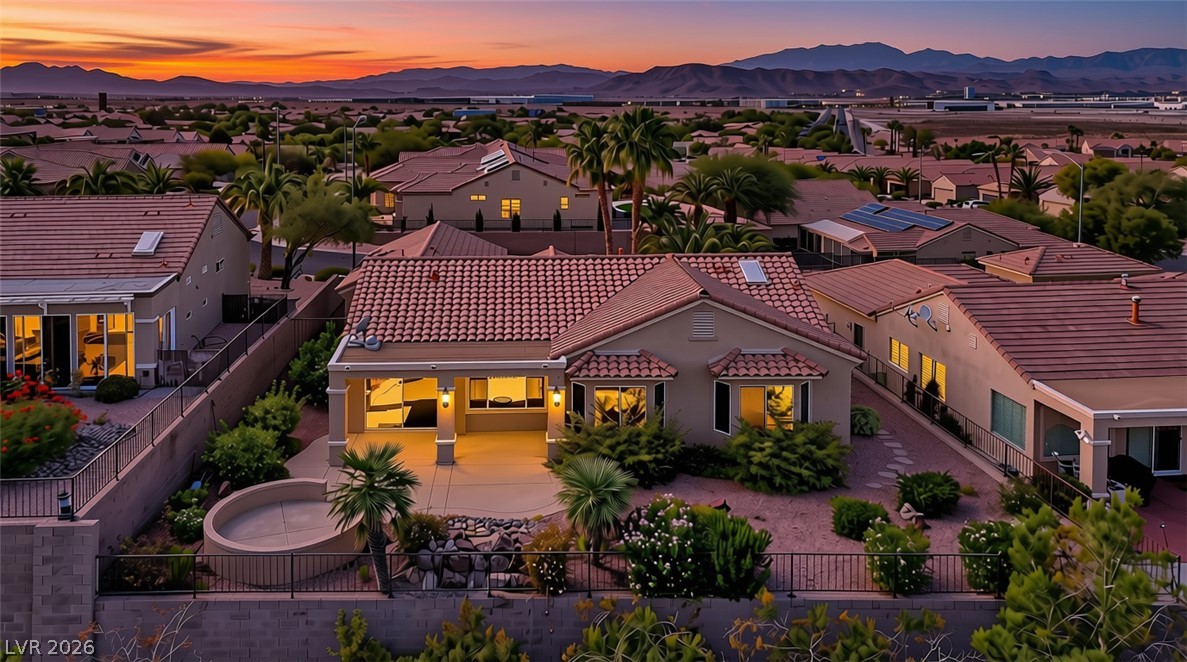 1908 Oliver Springs Street Property Photo 2