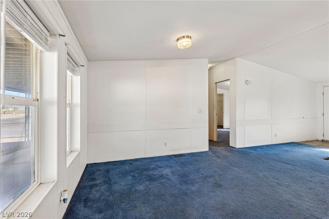 511 East Simkins Road Property Photo 2