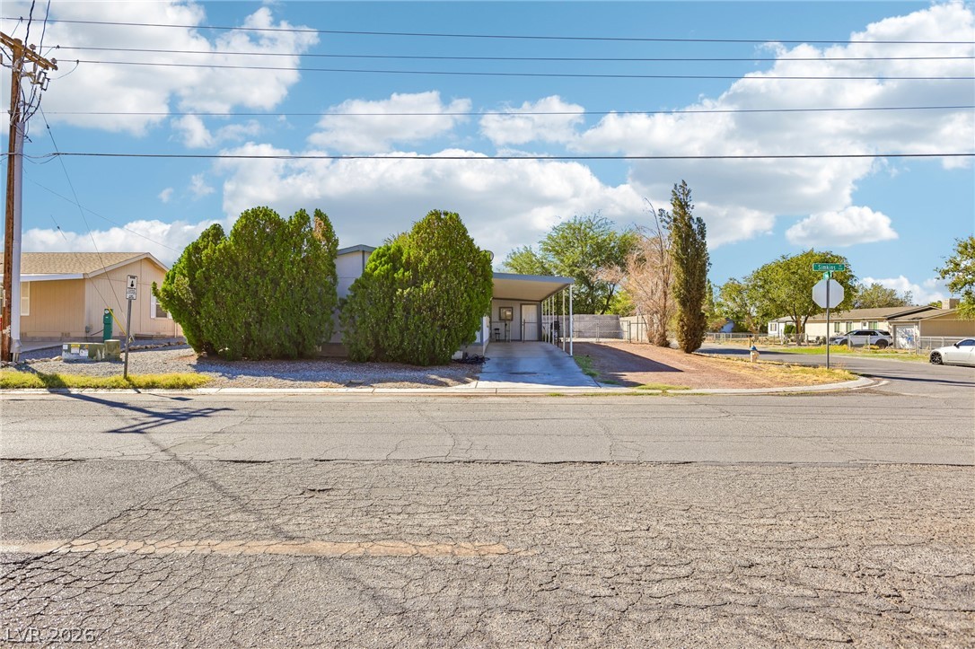 511 East Simkins Road Property Photo 11