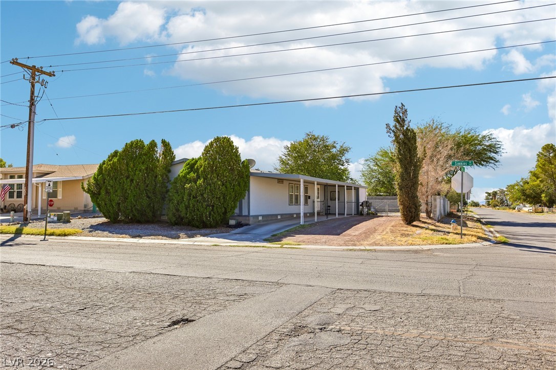 511 East Simkins Road Property Photo 35