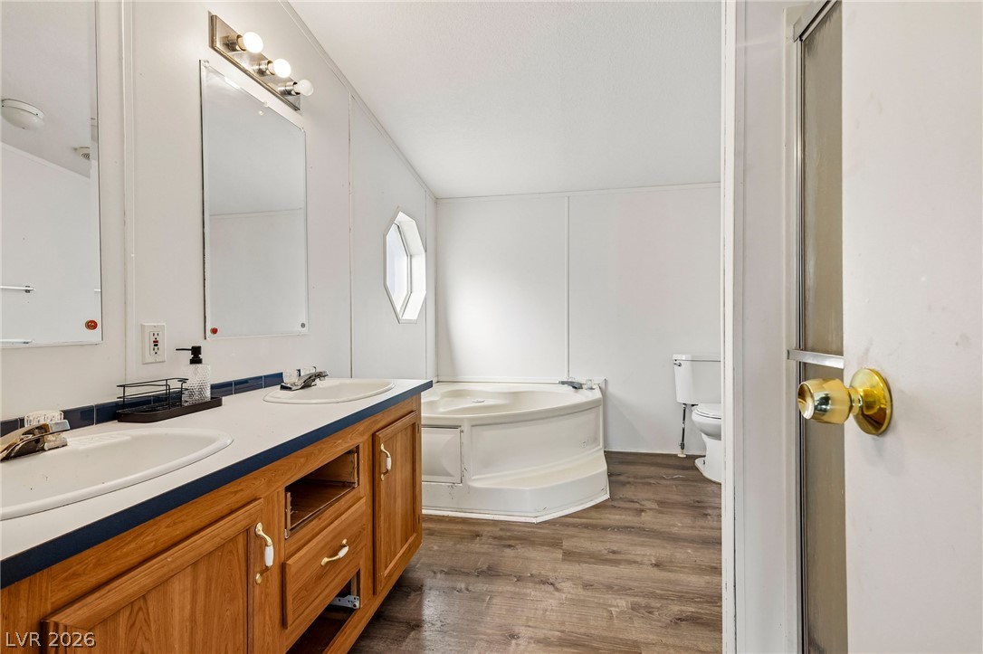 511 East Simkins Road Property Photo 37