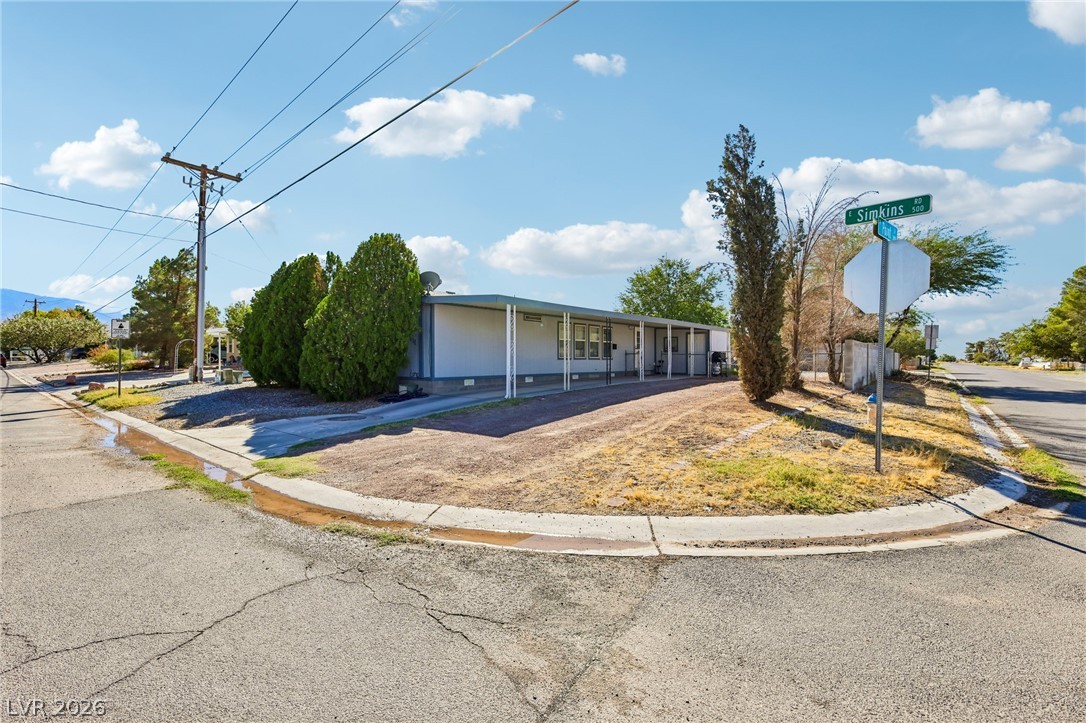 511 East Simkins Road Property Photo 38