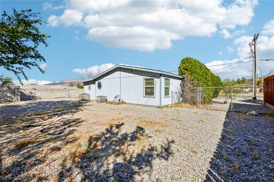511 East Simkins Road Property Photo 40